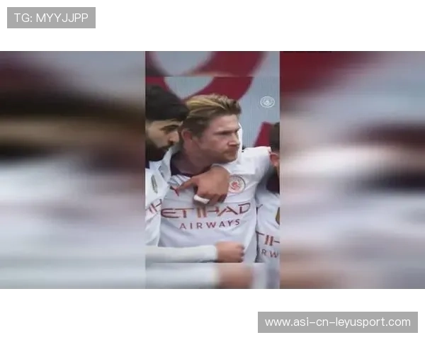 德布劳内弧顶远射制造精彩进球 德布劳内弧顶远射制造精彩进球